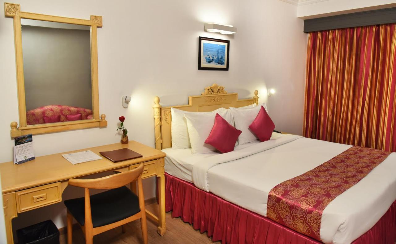 Golden Parkk Hotel Kalkutta Kültér fotó