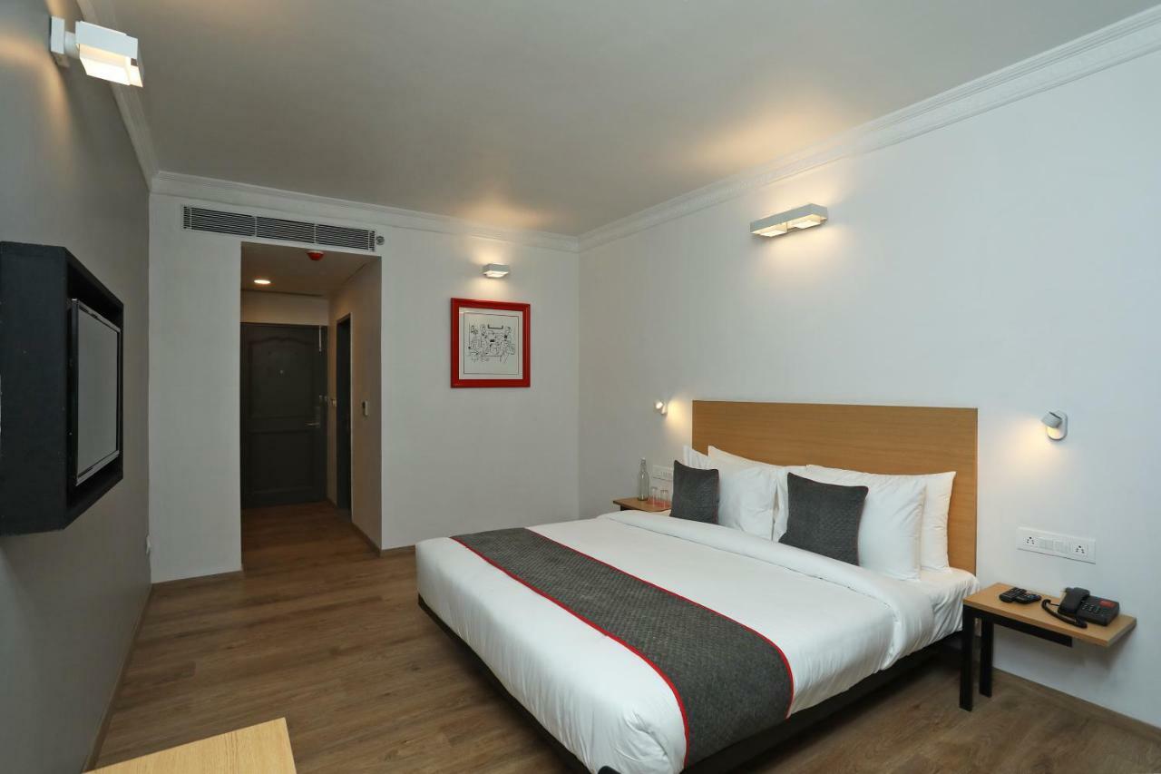 Golden Parkk Hotel Kalkutta Kültér fotó