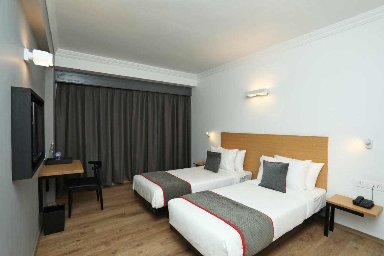 Golden Parkk Hotel Kalkutta Kültér fotó